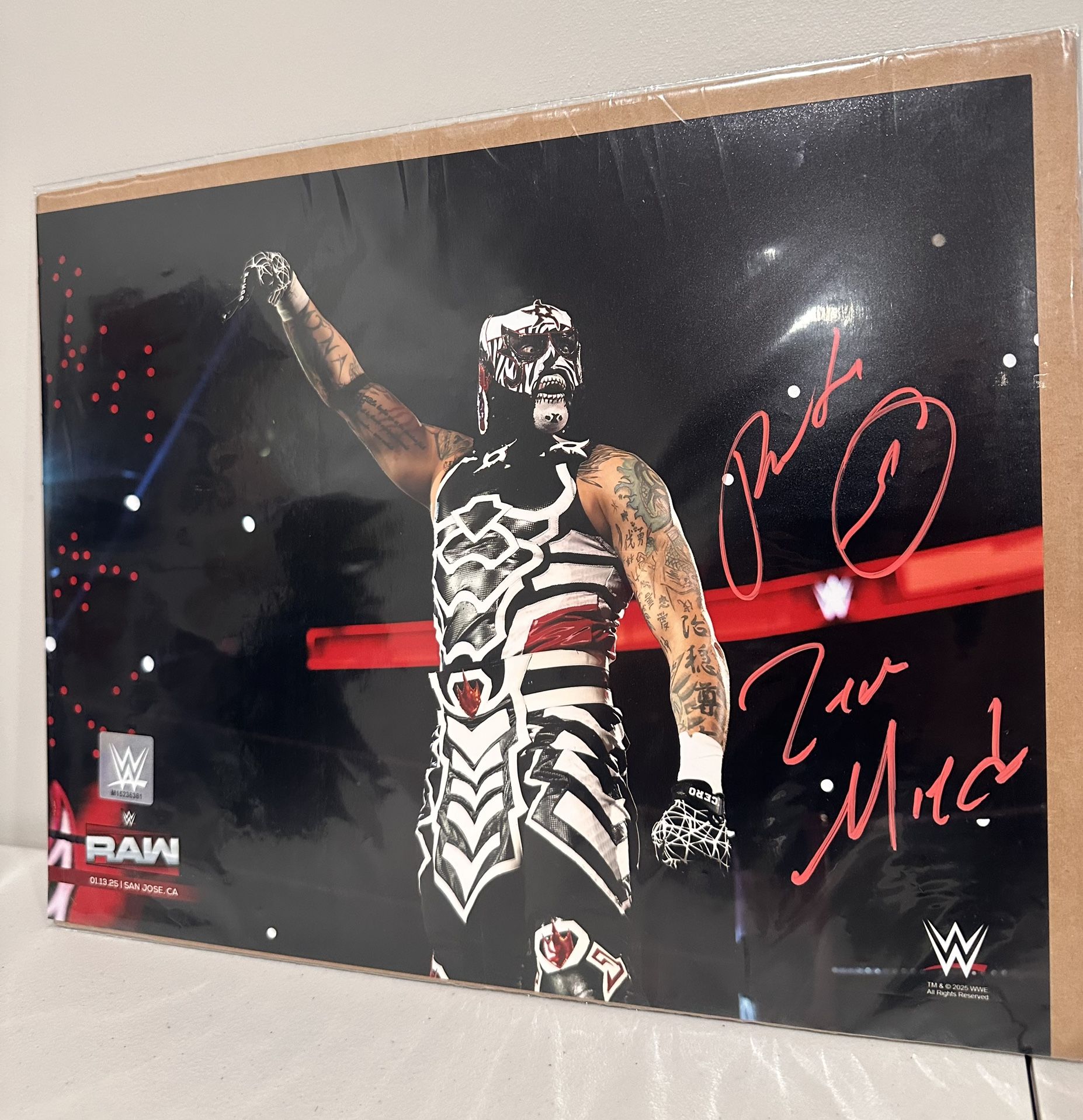 WWE Penta signed 11x14 Photo