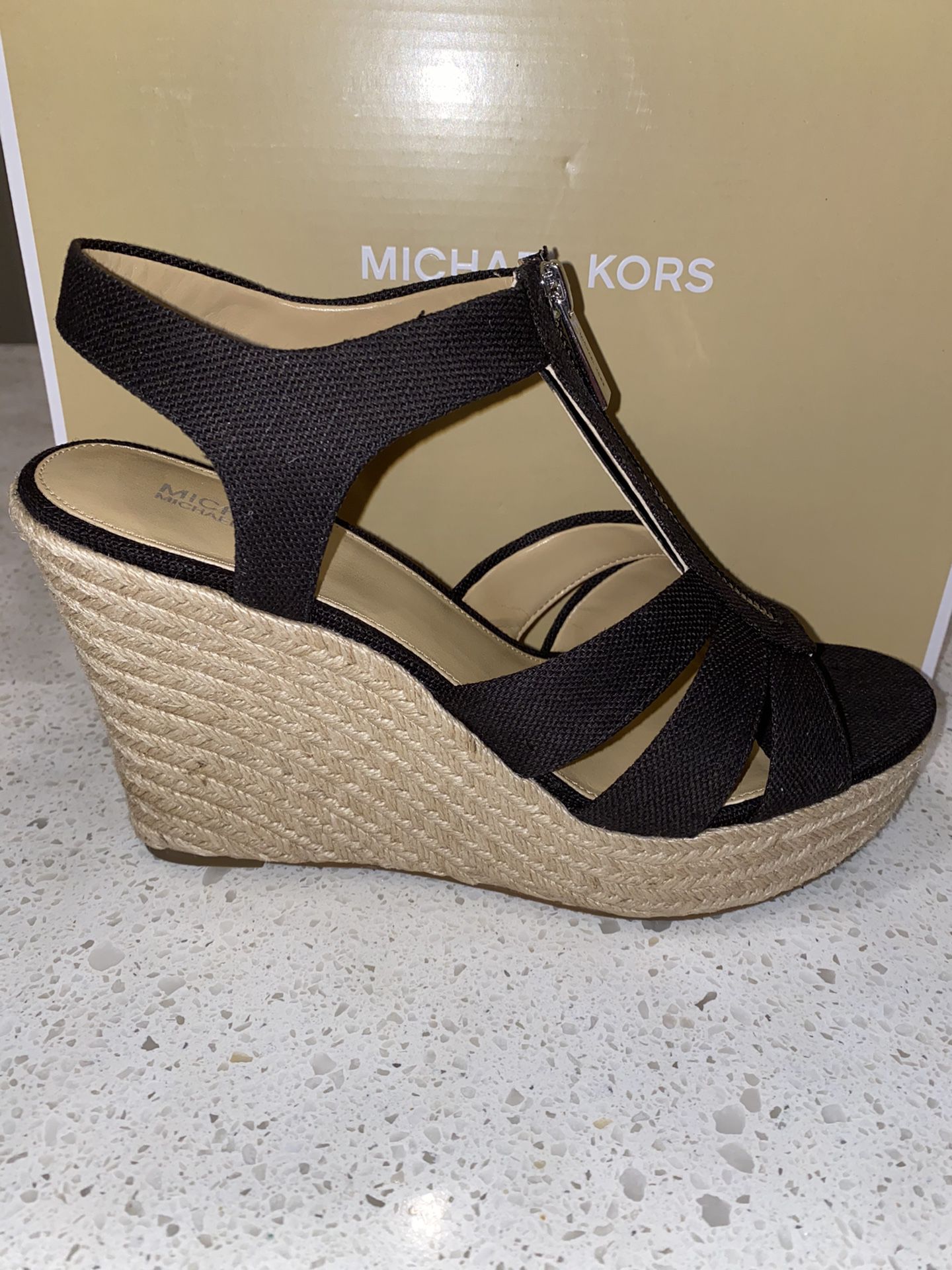Women’s Size 8 1/2 Michael Kors Shoes