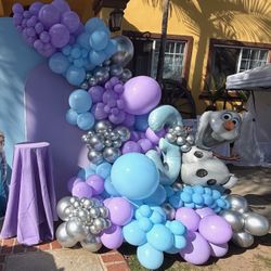 Blue & Purple Balloon Arch