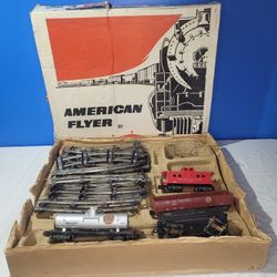 Vintage American Flyer by Gilbert Train No. 20175 (For Parts)