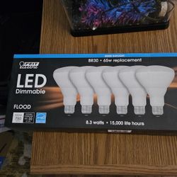 LED Dimmable BR30 65W Replacement 5000K 6-Pack - NEW
