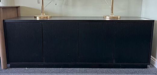 Tv Stand ，$220