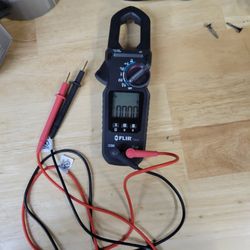 Like New Flir Multimeter With Clamp Feature