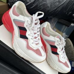 Gucci Sneakers Size 38 (US8)