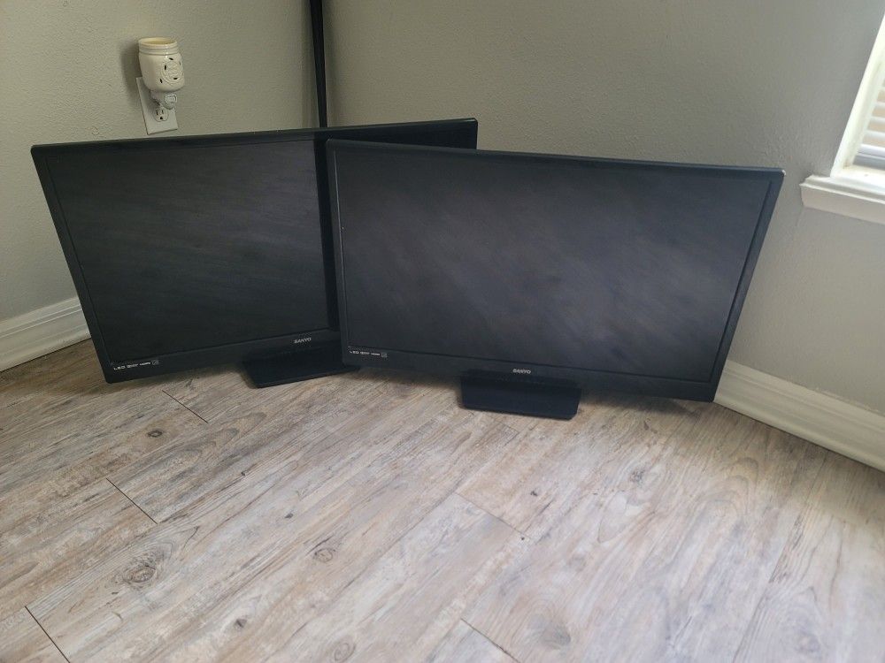 (1) 32inc TVs