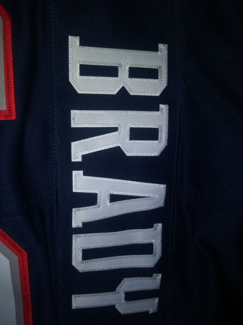 Official Nike patriots jersey size large only