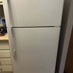 GE Brand Refrigerator 
