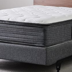 Queen Size Bed With Box Springs 