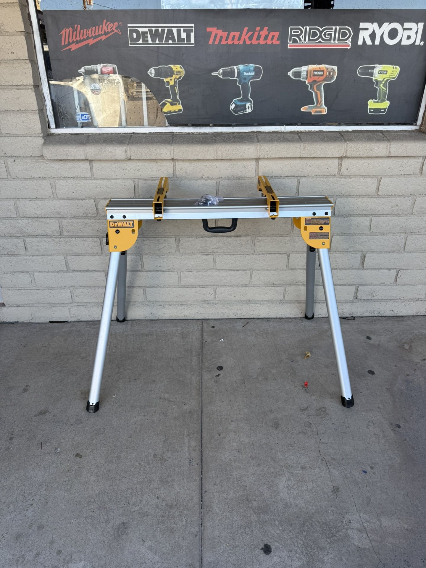 15.4 lbs. Heavy Duty Work Stand with Miter Saw Mounting Brackets