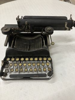 Vintage Corona Typewriter.