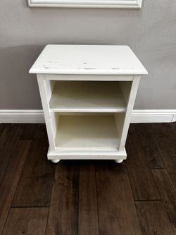 Pottery Barn Nightstand Table
