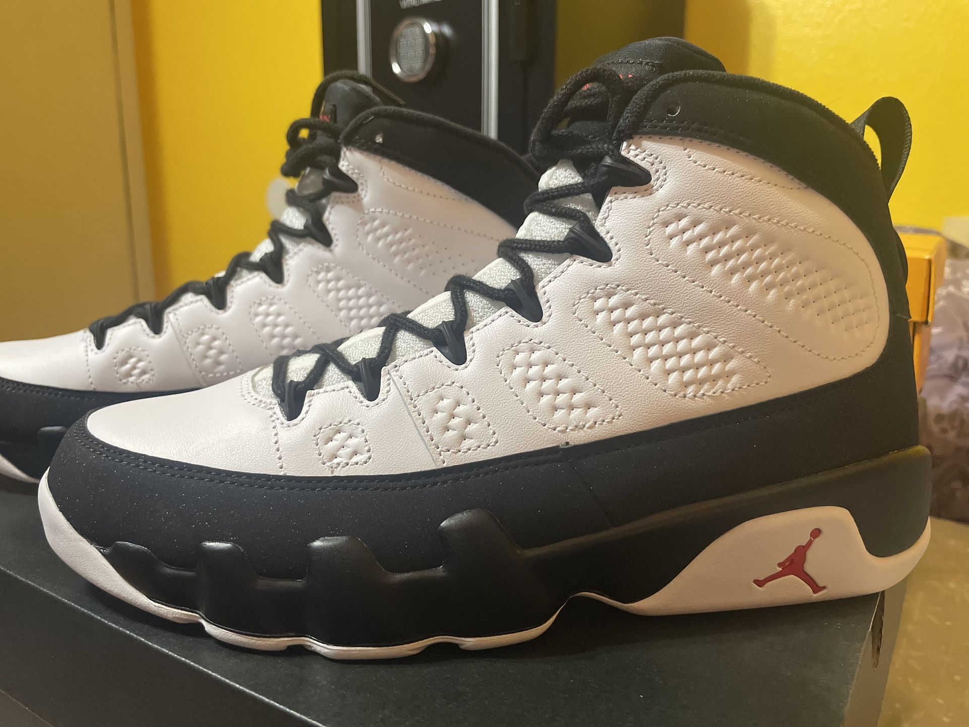 Jordan 9 Retro