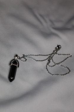 Necklace With Pendent Black Stone