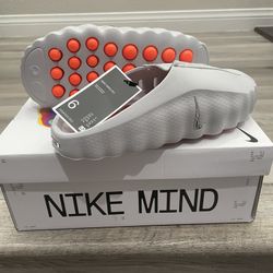 Nike Mind 001 (Size 6-8)