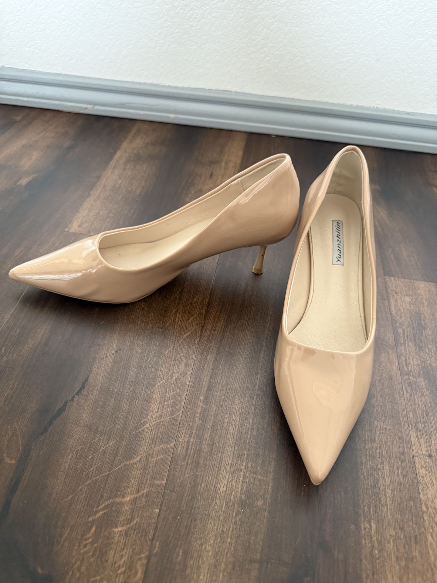 Nude Patent Kitten Heel Pointed Toe Pumps Size 10