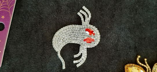 Silver-tone ghost shaped brooch