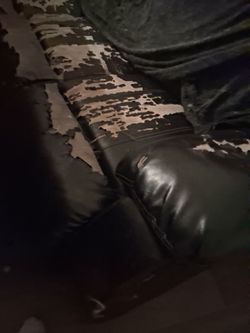 Free sofa 2 side recliner