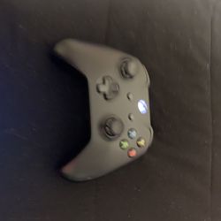 Black Xbox One Controller