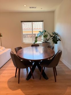 Oval Dining Table
