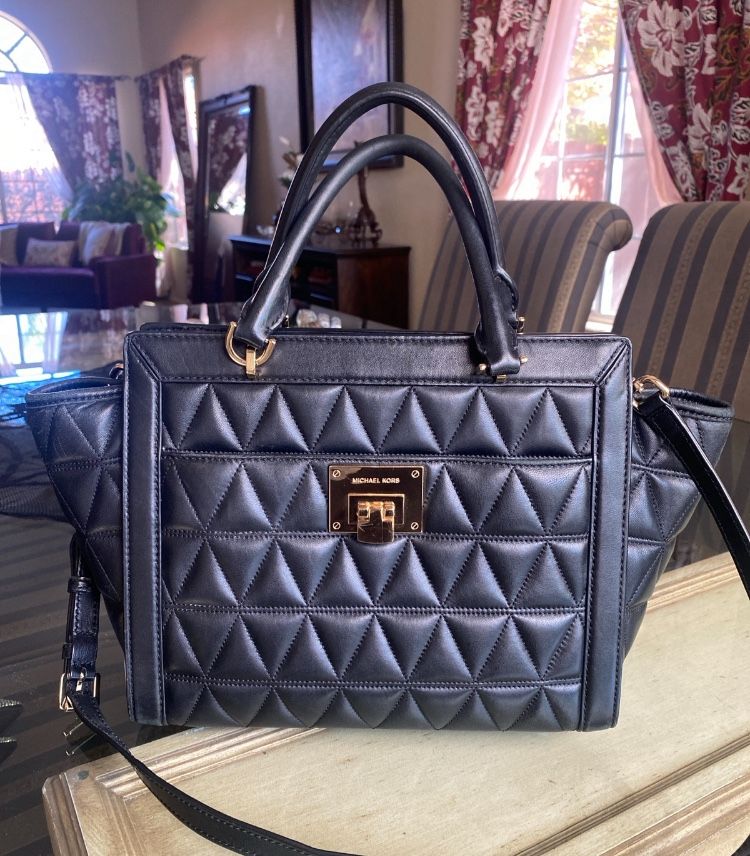 Michael Kors Vivianne Black Leather Crossbody Purse