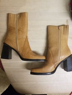 mia boots leather upper ISI sz 9