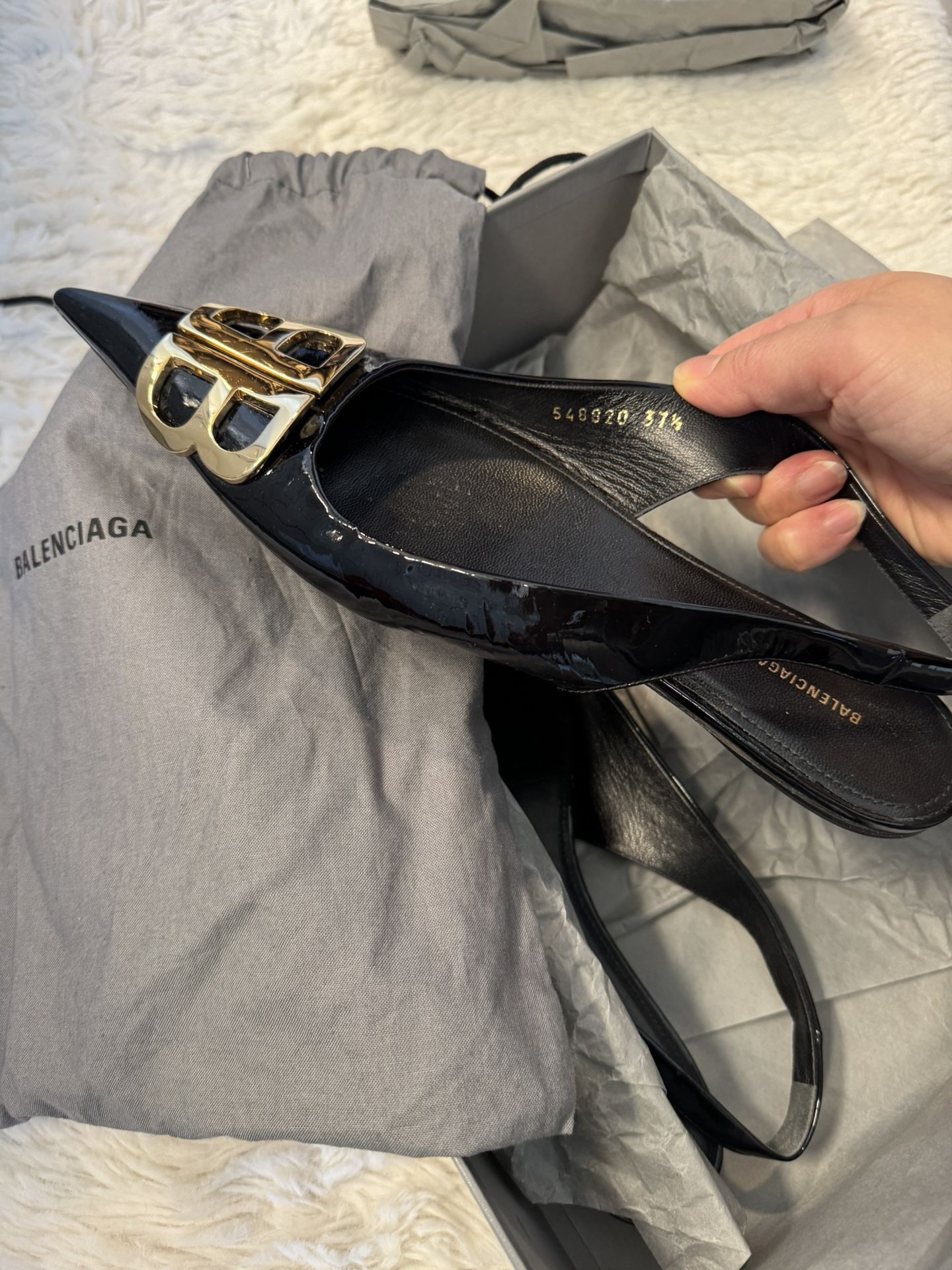 Pointed Toe Slingback Flat