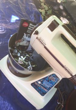 Vintage Sunbeam Mixmaster Power Plus 1-161 Bowls Beaters & Accessories
