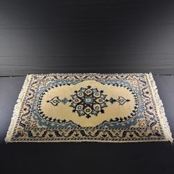 Persian Rug Hand Knotted Medallion Rug 3’X2’ 54X88cm 144KPSI Semi-Antique