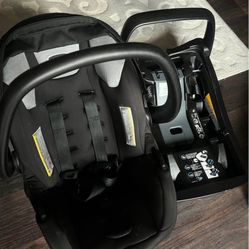 Evenflo Car Seat AND Base 