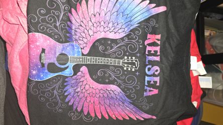 Kelsea T-shirt - Small
