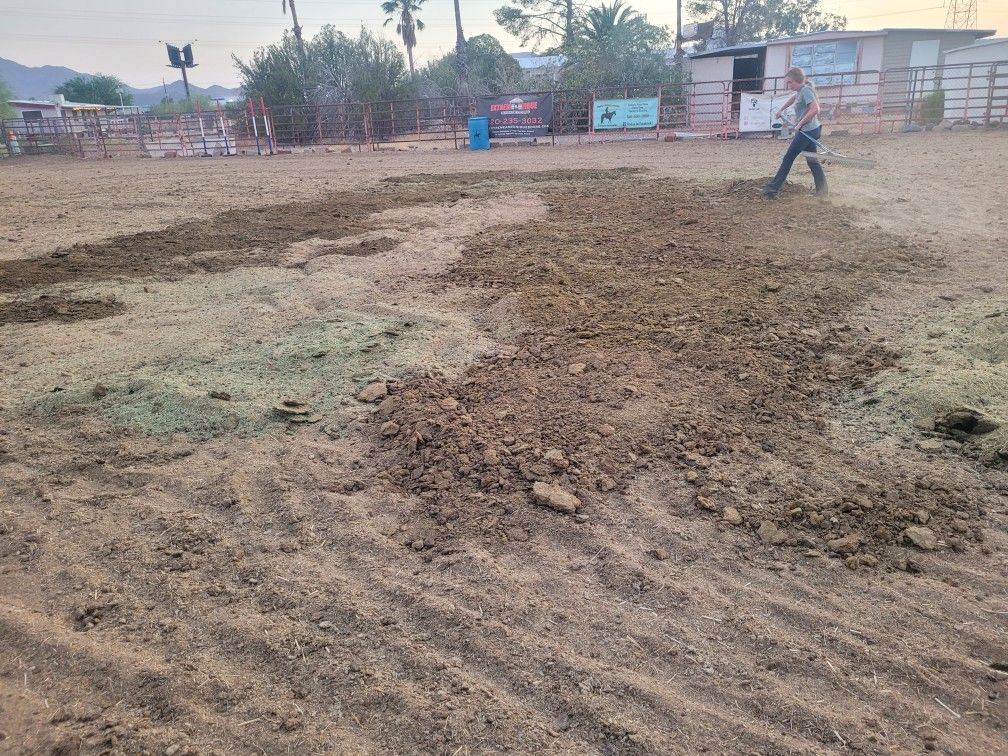 Free MANURE MiX of Goat, Horse And Some Cow Nw Tucson