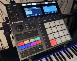 Native Instruments Maschine Plus