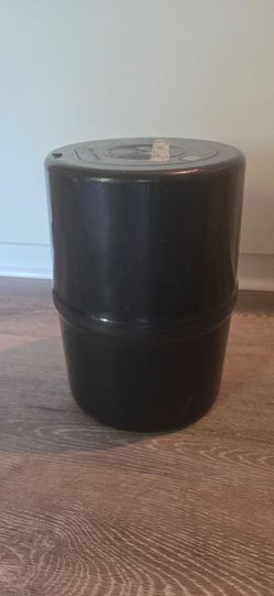 (1) Backpacking bear can