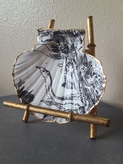 Large Scallop Shell Trinket Dish Or Decor