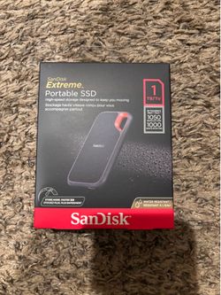 New SanDisk 1TB Extreme Portable SSD - Up to 1050MB/s. Shoot Me Offer!!