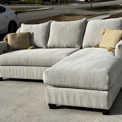 Beige Sectional W Reversible Chaise