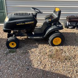 Riding lawnmower Yard Machine