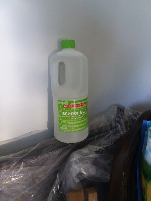 School Glue 32.4 Oz
