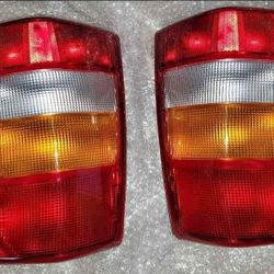 99-04 Jeep Grand Cherokee Taillights Luces Traseras Calaveras Focos Luces