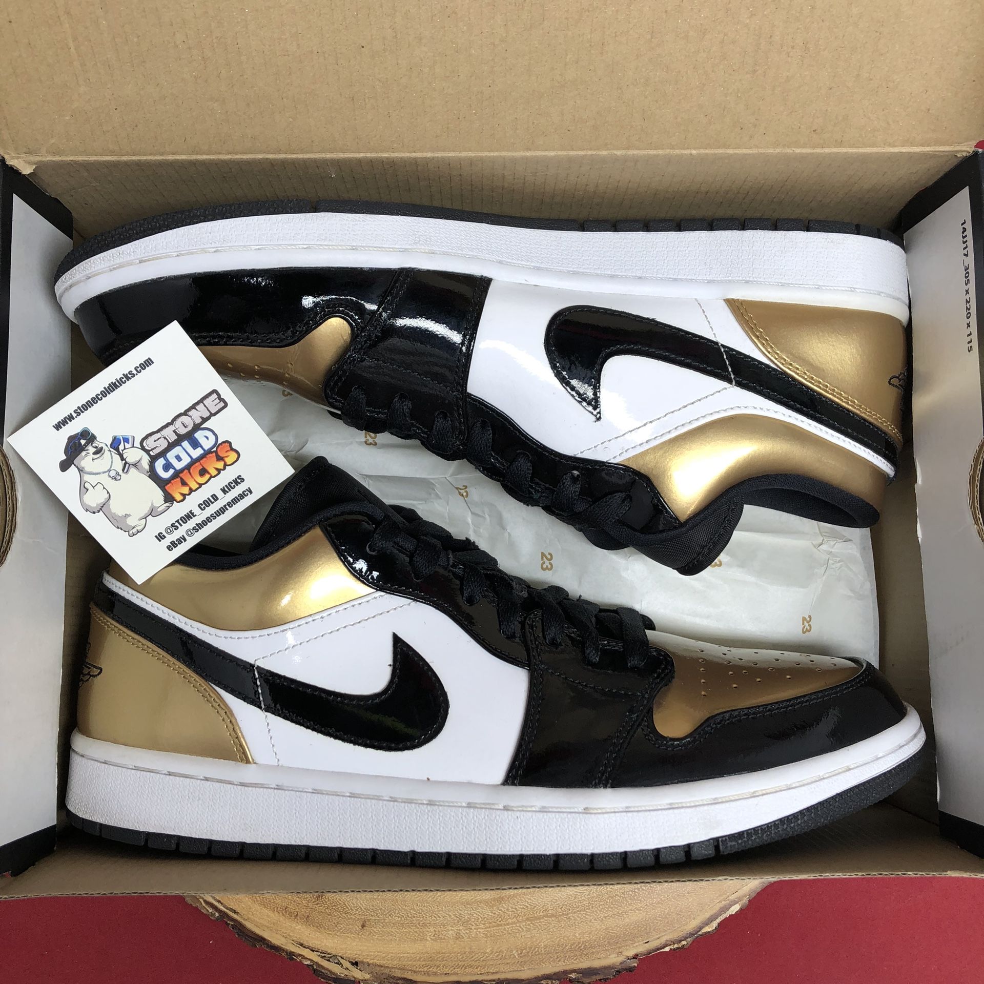 Air Jordan Retro Gold Toe Jordan Retro Pinnacle Metallic Gold - Main Image