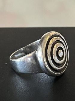 Lisa Jenks Solid Sterling Silver Ring Sz 7