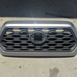 2019 - 2021 TOYOTA TACOMA FRONT GRILLE GRILL OEM