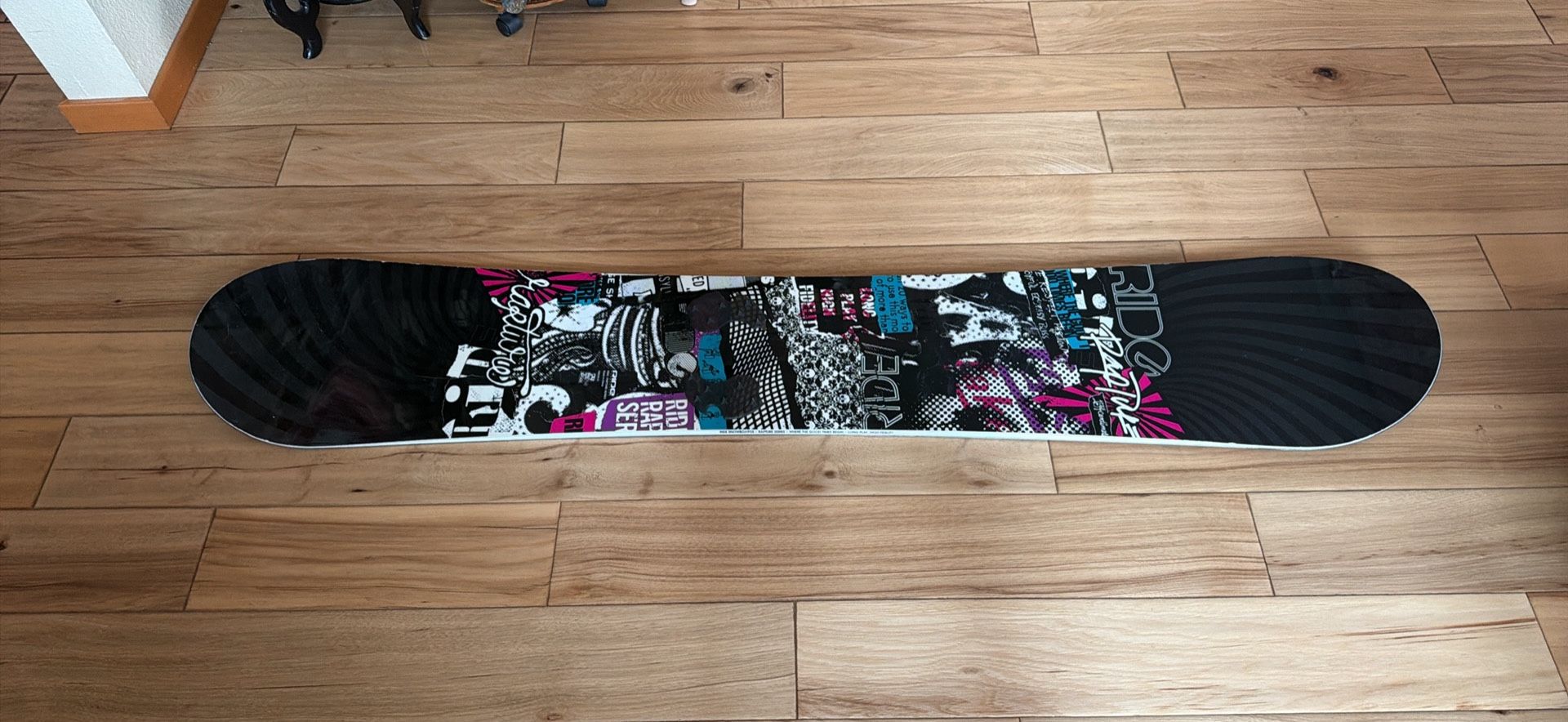 GREAT CONDITION- 154” Ride Rapture Snowboard