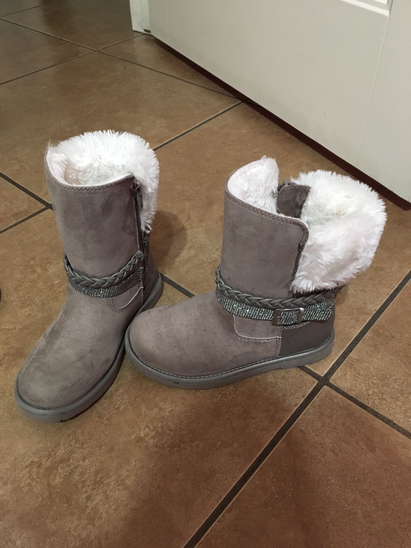 Just like knew girls winter boots