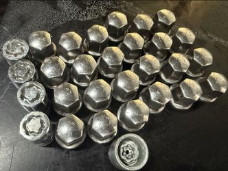 Gm Lug Nuts With Locks