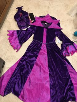 Maleficient kids/tween size 13 Disneystore