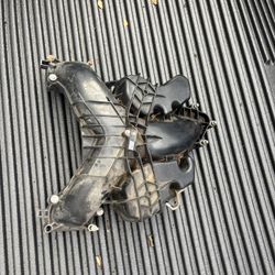 2011 FORD F350 6.7L DIESEL ENGINE UPPER INTAKE MANIFOLD (like New)