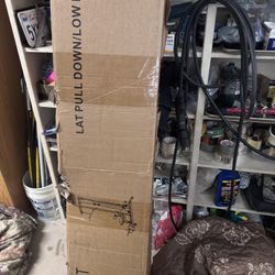 Brand New Lat Pulldown Machine in Box