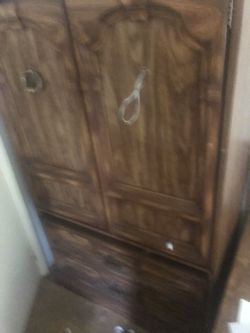 Dresser For Sale !!!