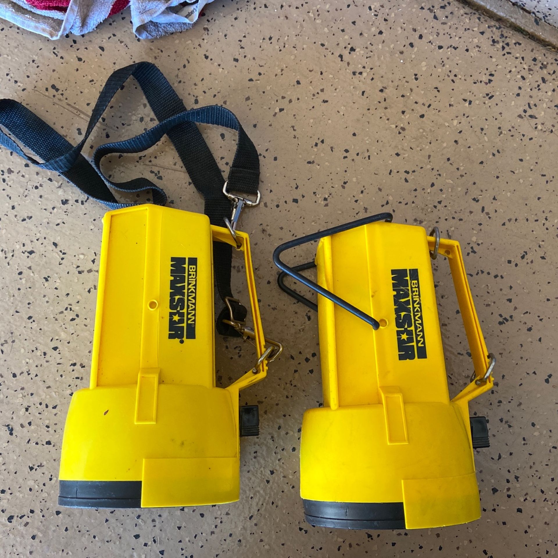 Brinkmann Maxstar Flashlights